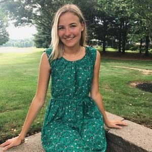 Meet your Posher, Lydia